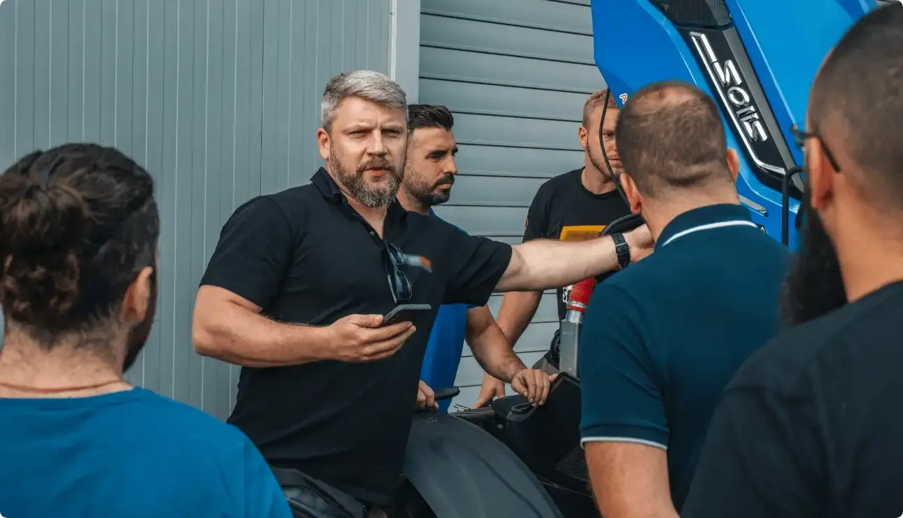 Agrotronic team at work