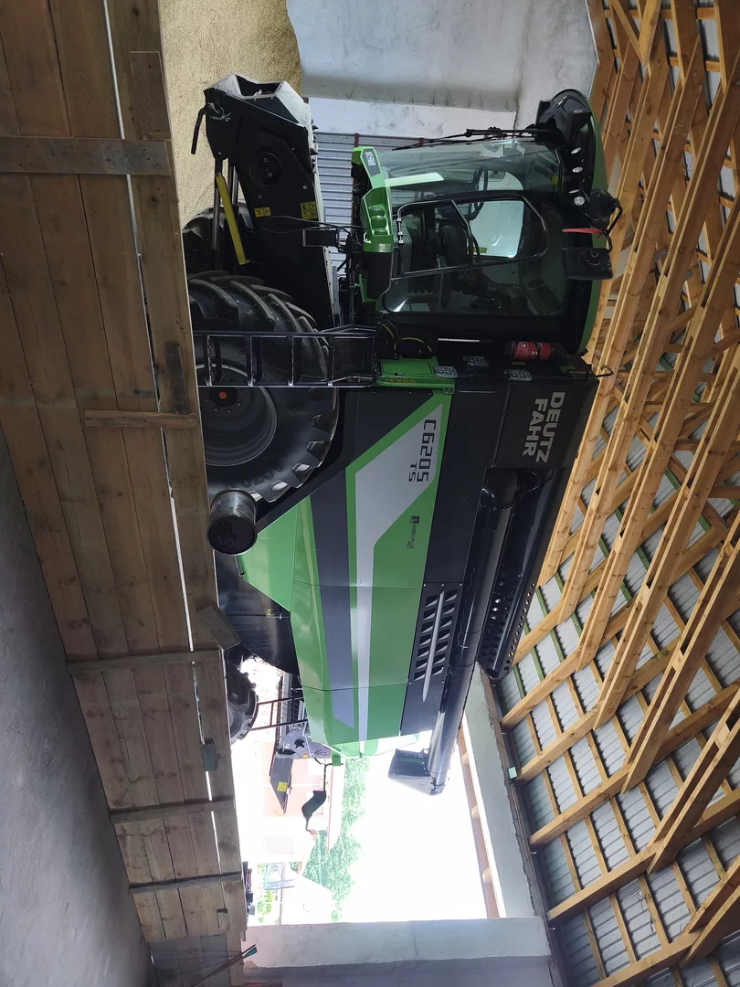 Deutz-Fahr Combine Harvester C 6205 TS 6.1L TCD 183kW/249HP