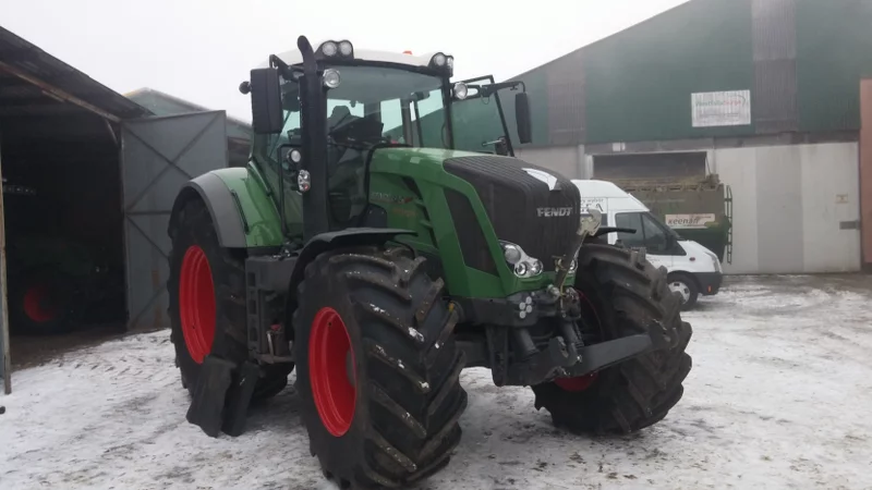 FENDT 800 VARIO SCR 824 6.1L