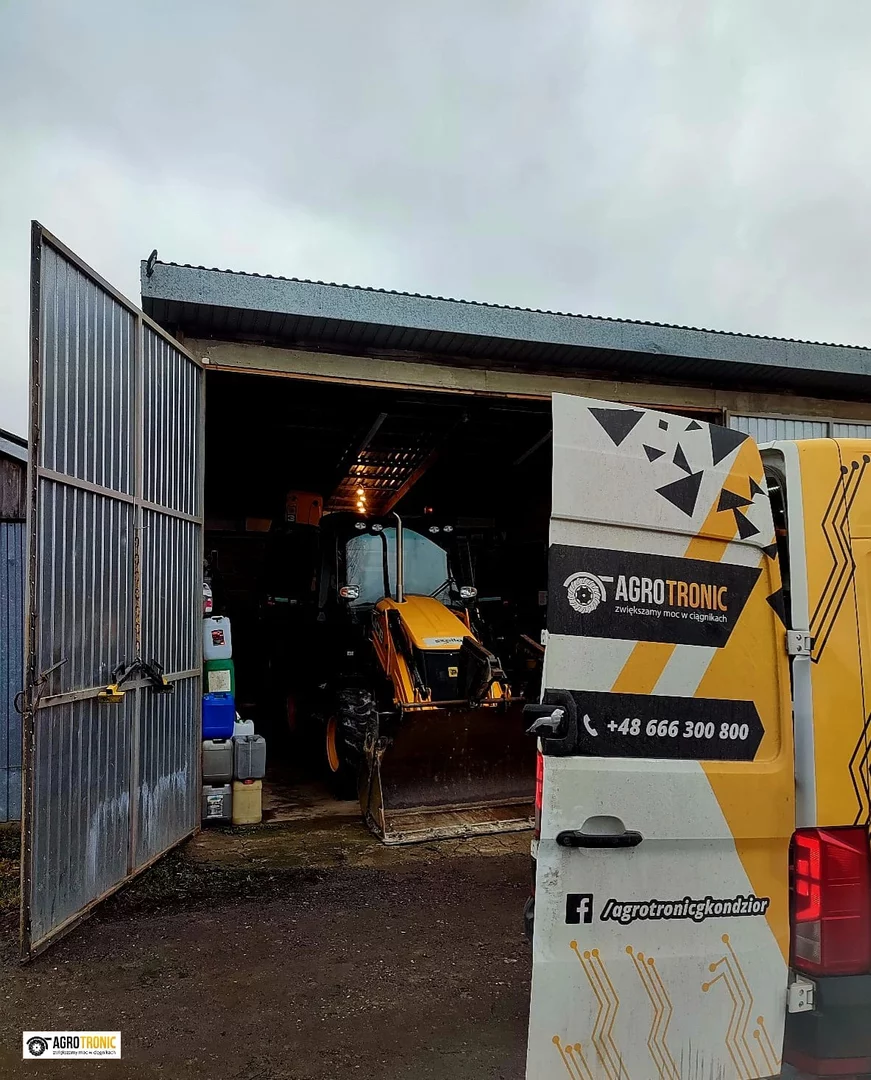 JCB BACKHOE 3CX ECO 4.4L